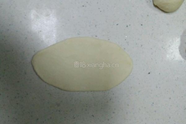 小朋友的福利肠仔包的做法图解2