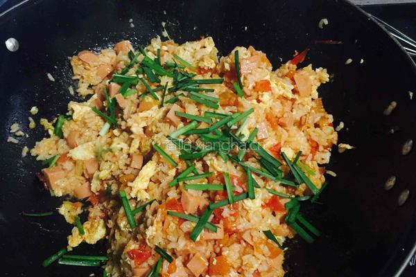 番茄鸡蛋炒饭的做法图解8