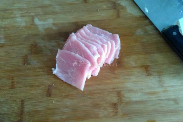 酸黄瓜肉卷的做法图解1