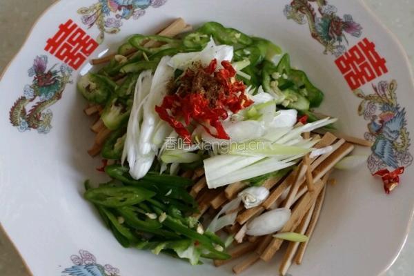 凉拌豆筋的做法图解3
