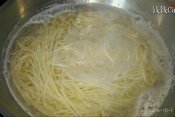 简单煮凉拌面（炸酱面）做法的做法图解3