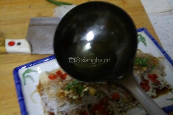 凉拌粉丝金针菇的做法图解9