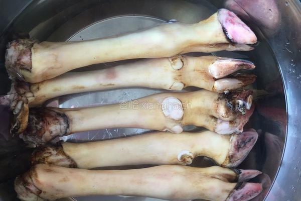 香辣卤羊蹄的做法图解2