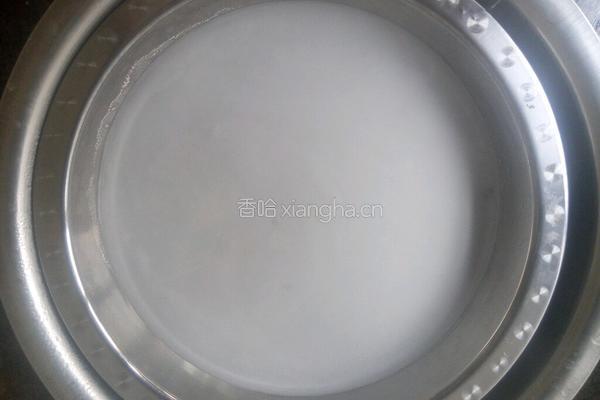 豌豆淀粉制作凉皮的做法图解3