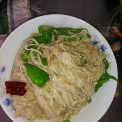 青椒金针菇的做法[图]