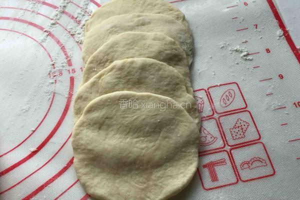 心形玫瑰花面包的做法图解5