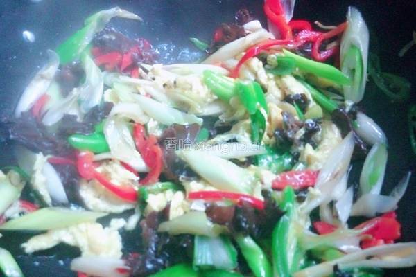 鸡蛋炒大葱的做法图解8