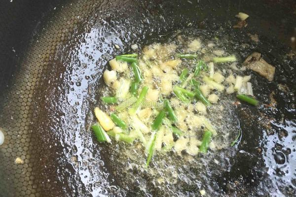青椒炒油豆腐丝的做法图解4
