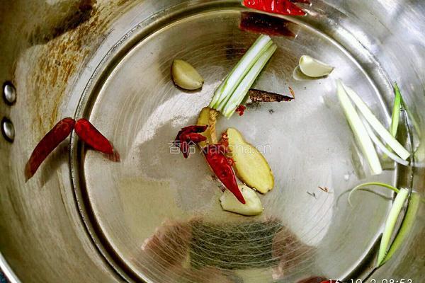 煮蚕豆的做法图解1
