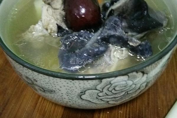 西洋参炖乌鸡汤的做法图解5