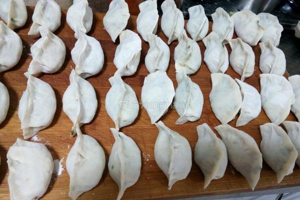 酱肉韭菜馅饺子的做法图解16