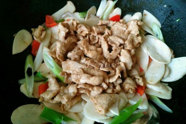 杏鲍菇炒肉片的做法图解5
