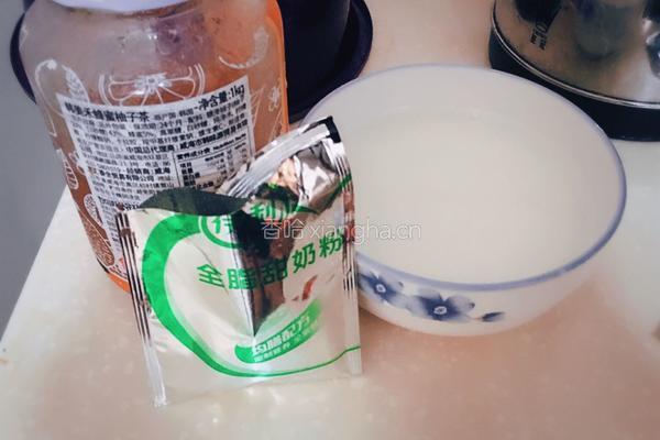 蜂蜜柚子牛奶冰棒的做法图解1
