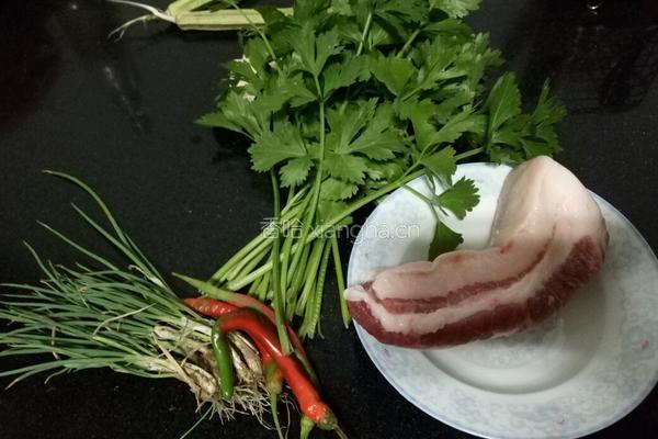 香爆五花肉的做法图解1