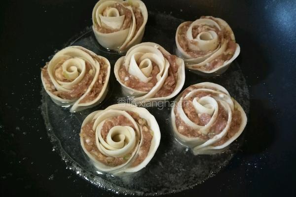 玫瑰饺子的做法图解8