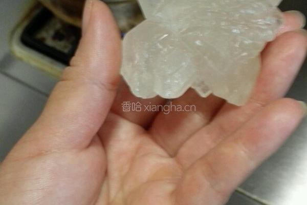 银耳莲子红枣羹的做法图解3