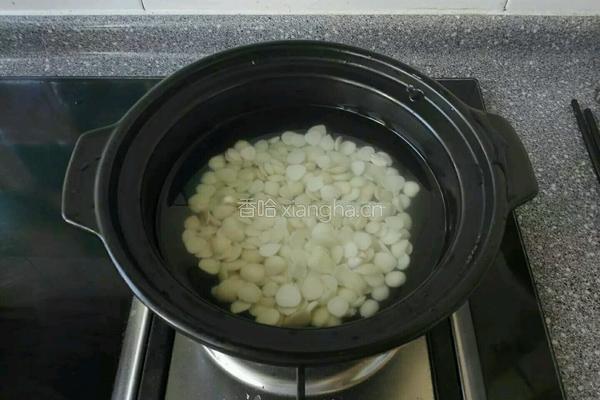 杏仁拌茴香的做法图解3