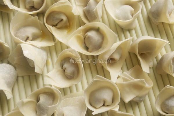 胡萝卜青椒馅馄炖的做法图解14
