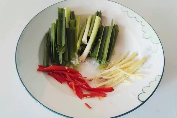 炒草菇的做法图解4