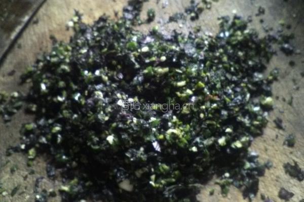 紫苏辣椒酱的做法图解3