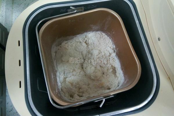 牛奶蔓越莓吐司的做法图解3