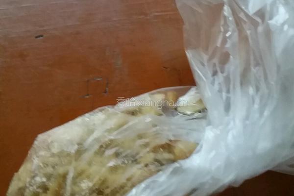 炒酸奶的做法图解2