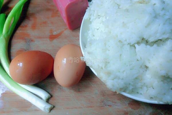 蛋炒饭的做法图解1