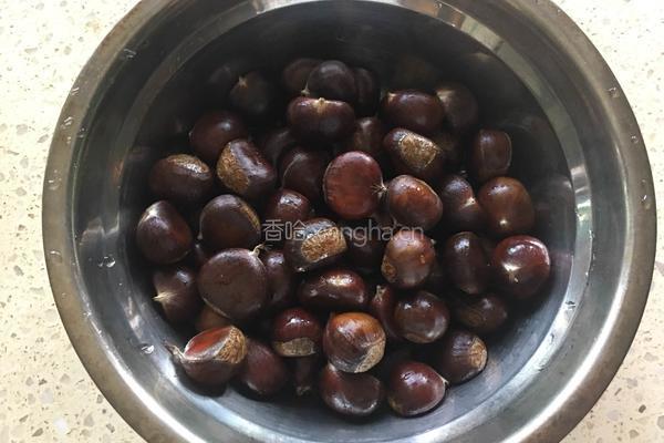 烤栗子的做法图解1
