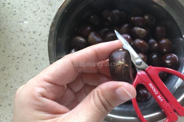 烤栗子的做法图解2