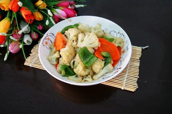菜椒胡萝卜炒花菜的做法图解10