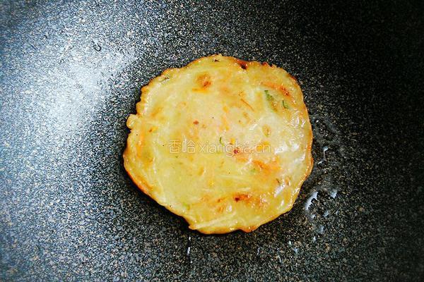 胡萝卜土豆丝饼的做法图解6