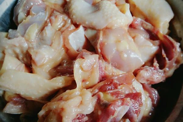 香菇炖鸡的做法图解2