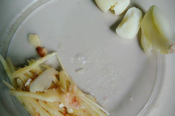 香菇炖鸡的做法图解3
