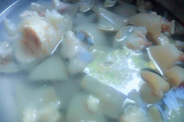 番茄土豆炖牛蹄肉的做法图解1