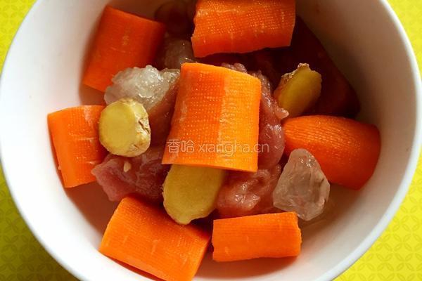 胡萝卜肉松的做法图解1