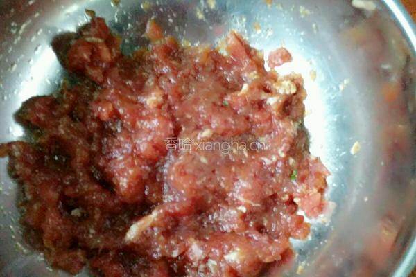 金针菇青菜瘦肉汤的做法图解4
