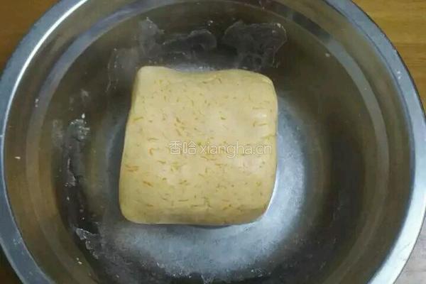 轩儿牌南瓜红豆沙小饼的做法图解2