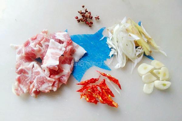 炒大头菜的做法图解2