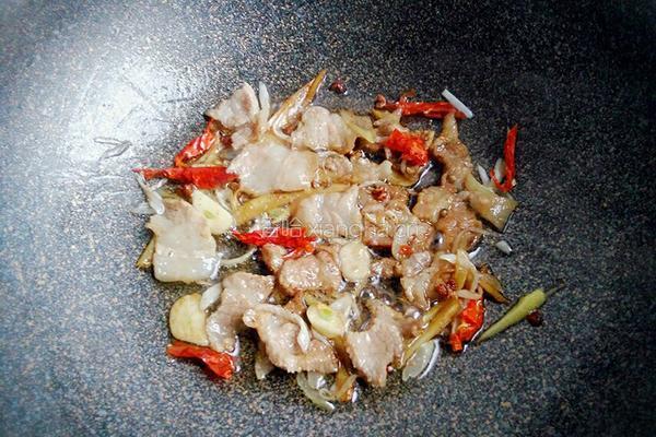炒大头菜的做法图解4
