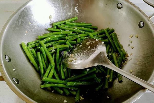 蒜蓉豇豆的做法图解7