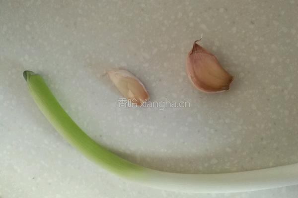 蒜炒西葫芦的做法图解2
