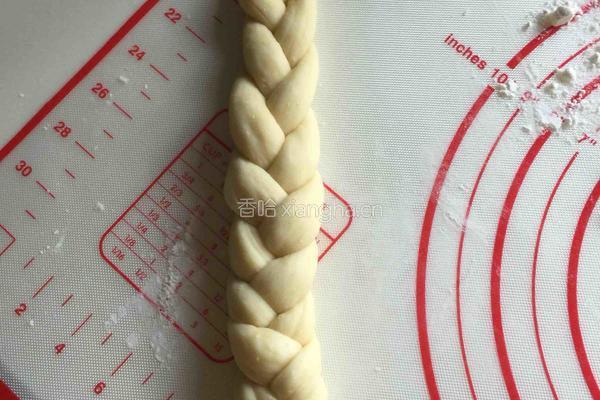 蜂蜜辫子软麻花的做法图解8