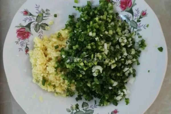 猪肉青菜饺的做法图解2