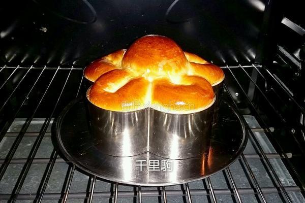 黄油花朵面包的做法图解9