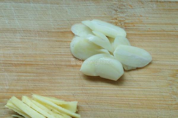 韮菜豆腐干的做法图解3