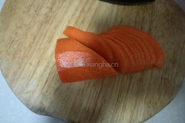 土豆胡萝卜洋葱的做法图解2