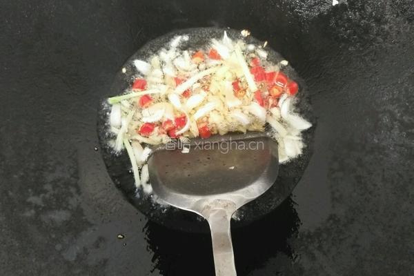 腊鸭焖萝卜的做法图解4