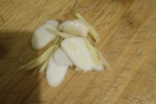 莴笋炒肉的做法图解2