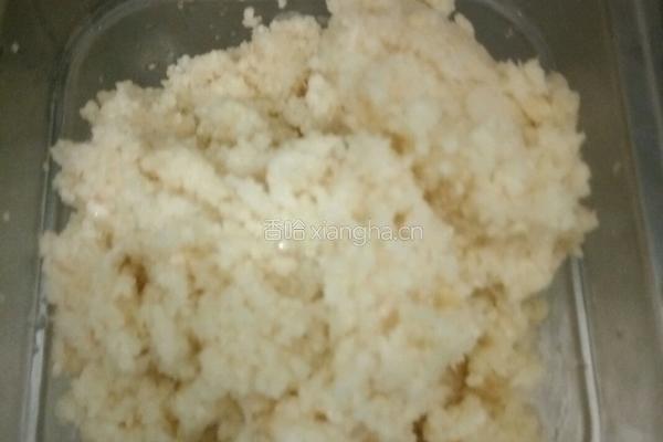 菜痴1996牌辣油的做法图解1