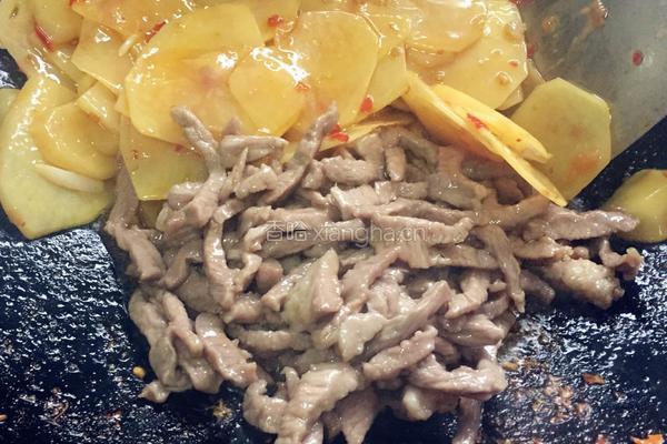 洋芋片炒肉丝的做法图解9